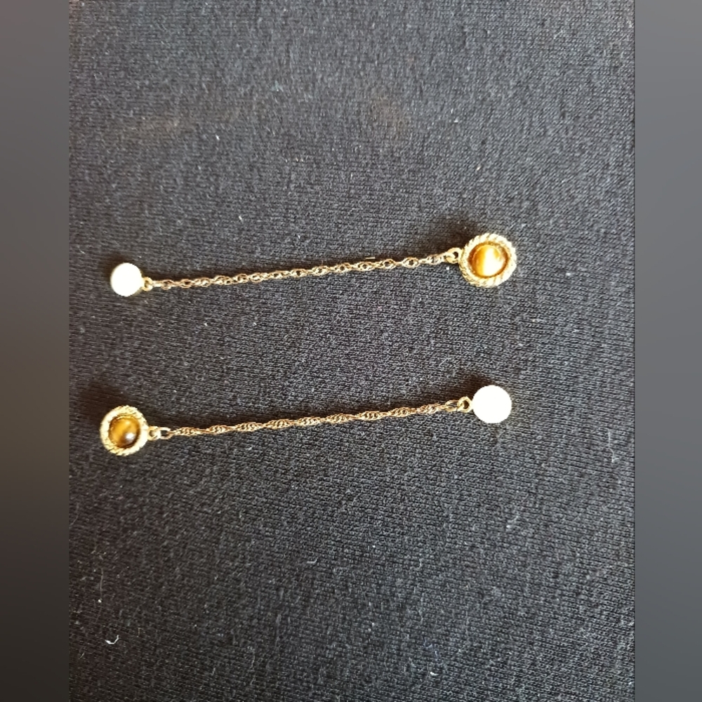 Vintage Magnetic Tie Tack Magnet and Chain